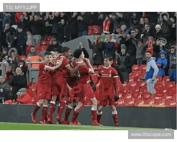 利兹联队主场迎战诺维奇，争夺英Championship关键三分之战